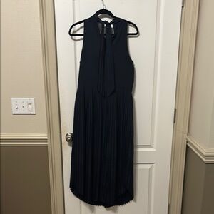 Elegant Navy Sleeveless Dress